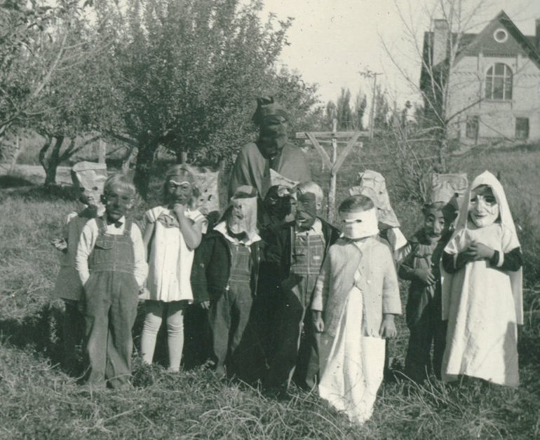 Early 20th century children in Halloween costumes