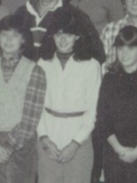 Debra Messing 1984 Drama Club yearbook photo