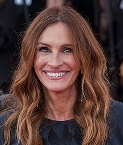 Julia Roberts in present day